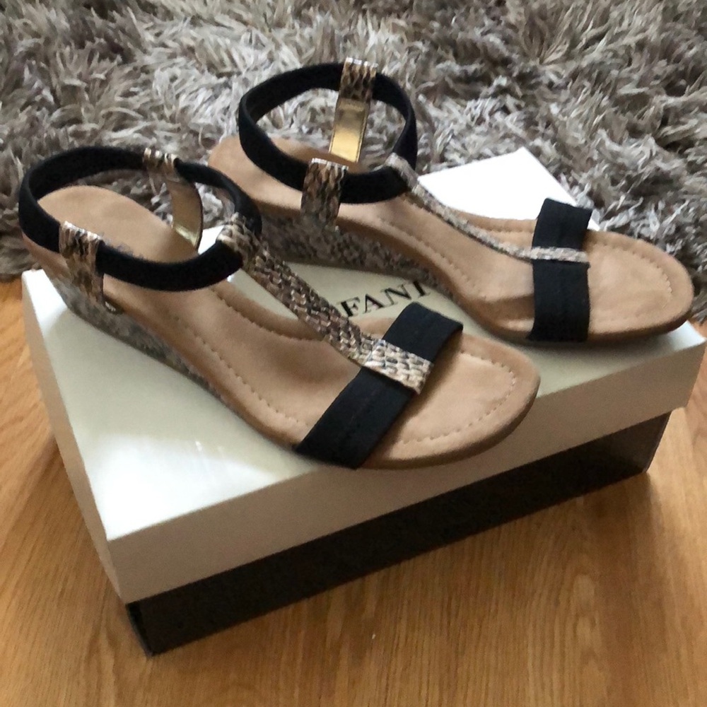 Alfani voyage sandals size 7